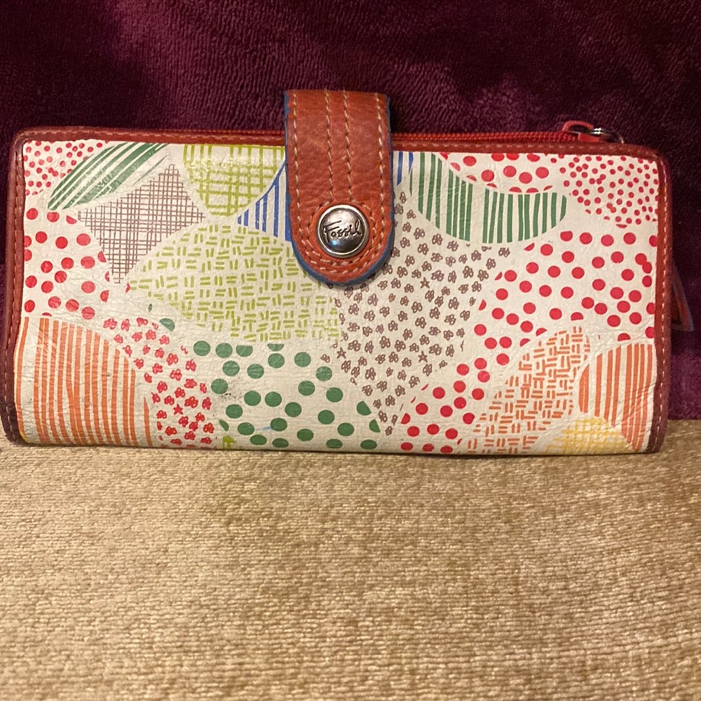 Fossil leather printed wallet